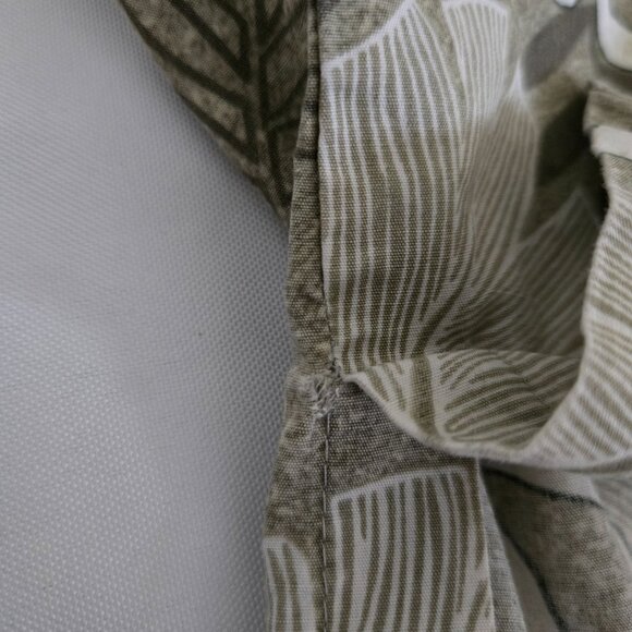 Men's Malihini Hawaii Vintage Batik Hibiscus Floral Hawaiian Shirt SZ L - Picture 8 of 8